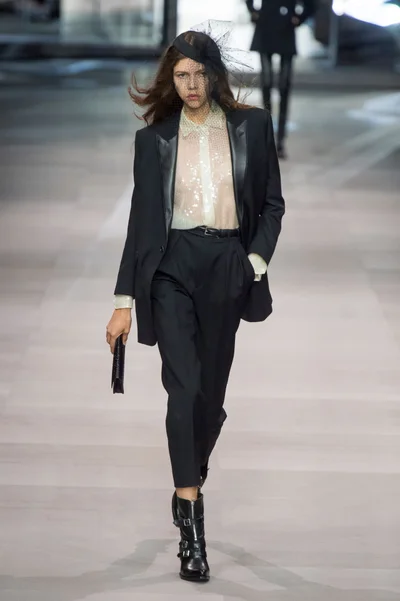 Look 76